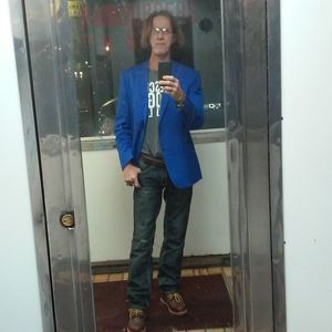 Meet your Posher, Don